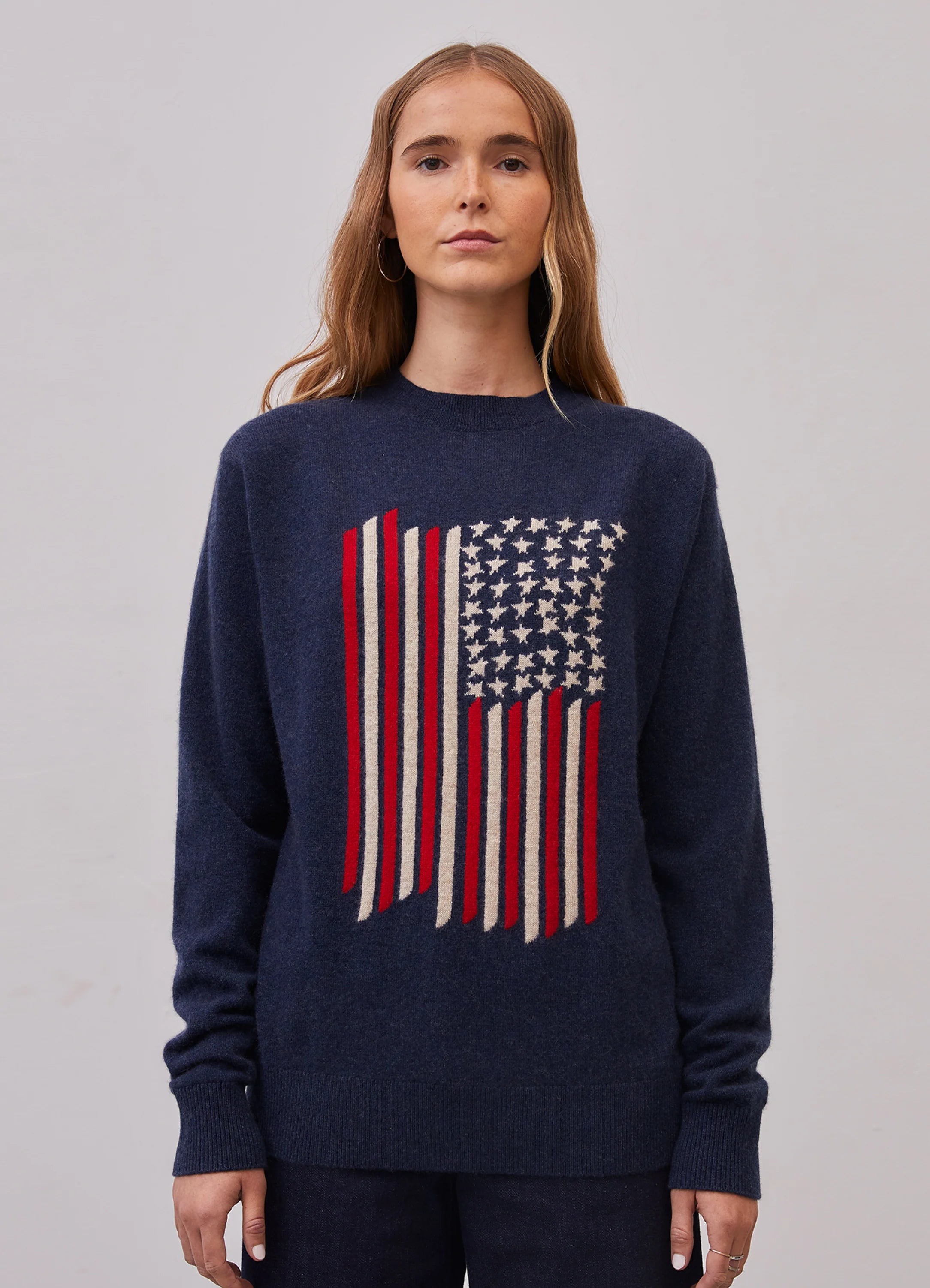 Le mannequin mesure 1m73 et porte une taille XS.